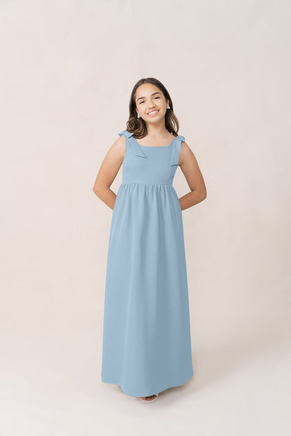 Model: Sianah; Size: J12; Color: French Blue