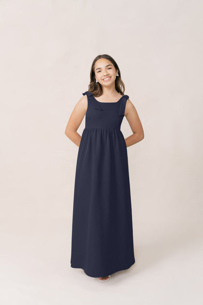 Model: Sianah; Size: J12; Color: Navy Blue