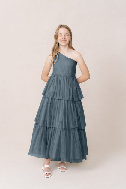 Model: Elise; Size: J12; Color: Eucalyptus
