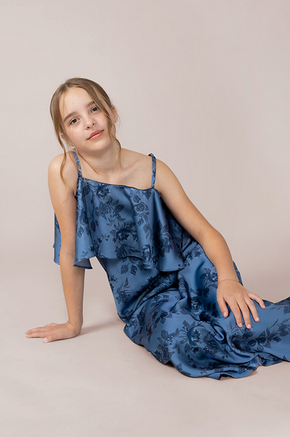 Model: Elise; Size: J12; Color: Indie Blue Bouquet