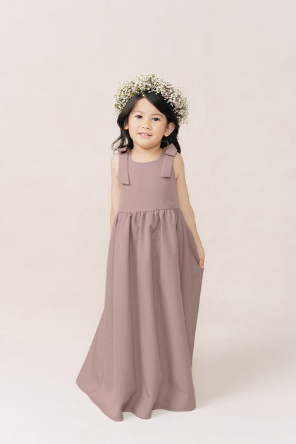 Model: Mia; Size: 4T; Color: Latte