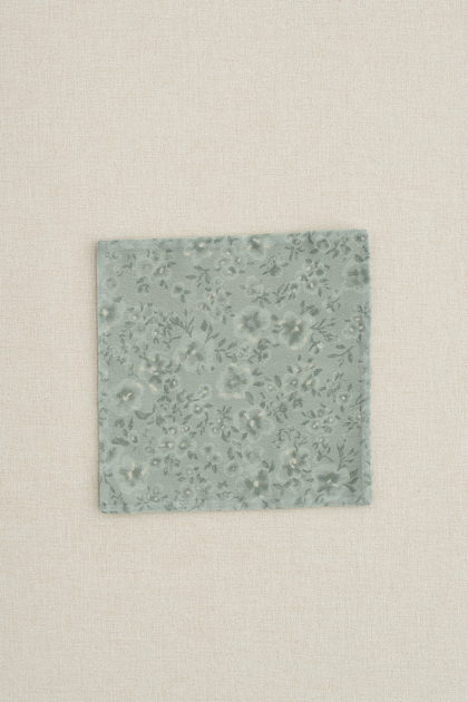 Color: Sage Posey