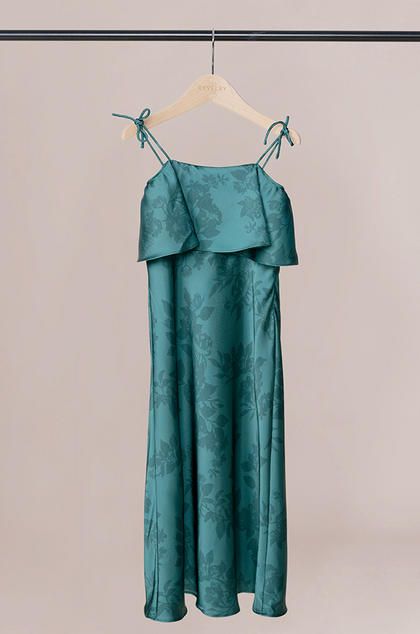 Color: Classic Emerald Bouquet