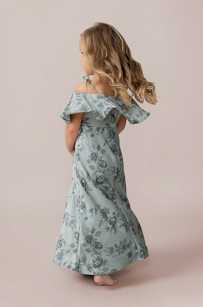 Model: Elizabeth; Size: 4T; Color: Sage Bouquet