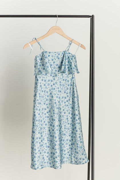 Color: Sky Blue Posey