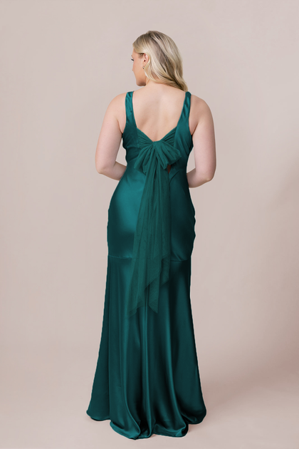 Model: McCallah; Size: 14