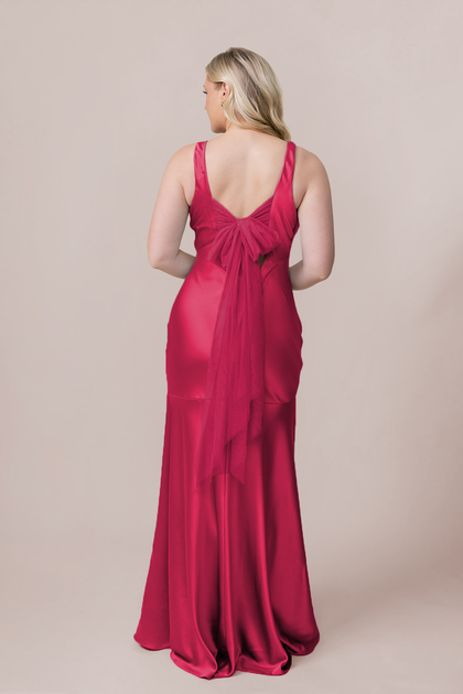 Model: McCallah; Size: 14