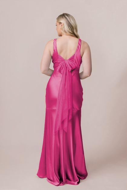 Model: McCallah; Size: 14