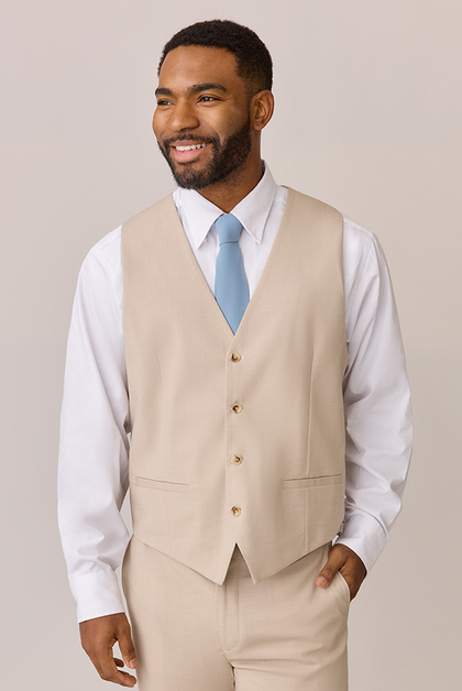 Model: Colin; Size: M. Pictured with French Blue Chiffon Tie