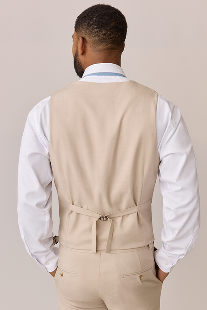 Model: Colin; Size: M