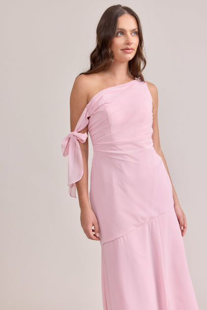 Model: Isabel; Size: 4; Color: Perfect Pink