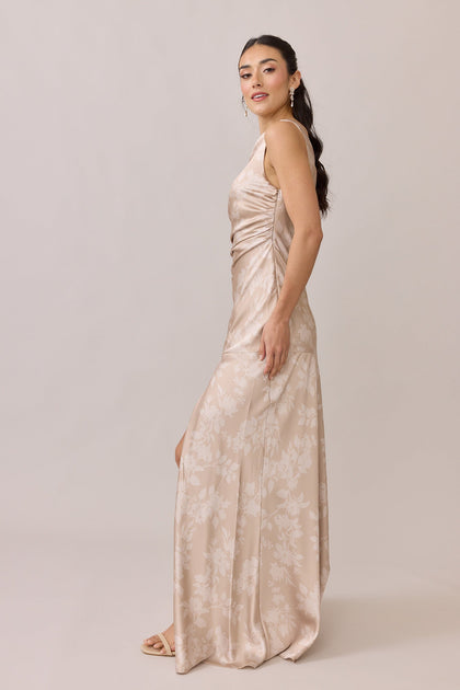 Model: Saije; Size: 4