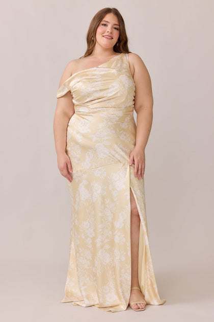 Model: Tegan; Size: 20