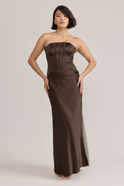 Model: Clarissa; Size: 6; Color: Espresso