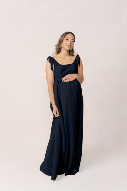 Model: Mercedes; Size: 8; Color: Navy Blue