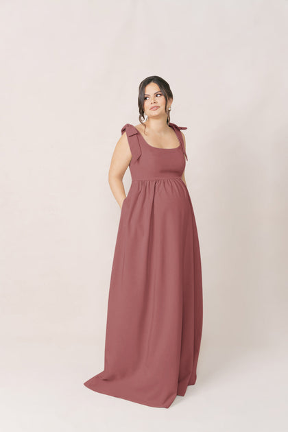 Model: Barbara; Size: 14; Color: Dusty Rose