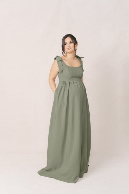 Model: Barbara; Size: 14; Color: Moss