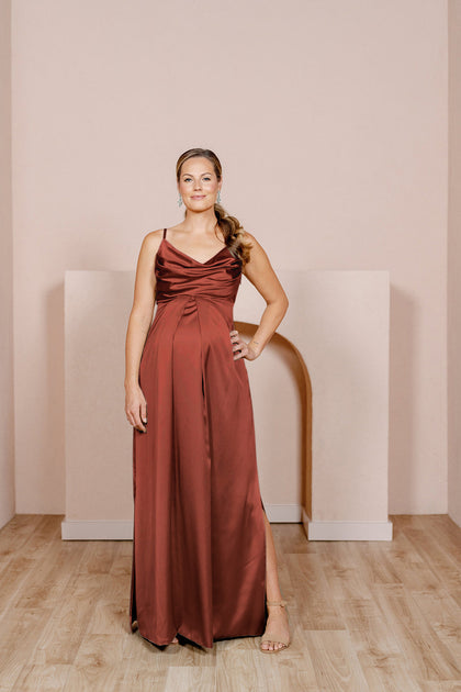 Model: Alex; Size: 14