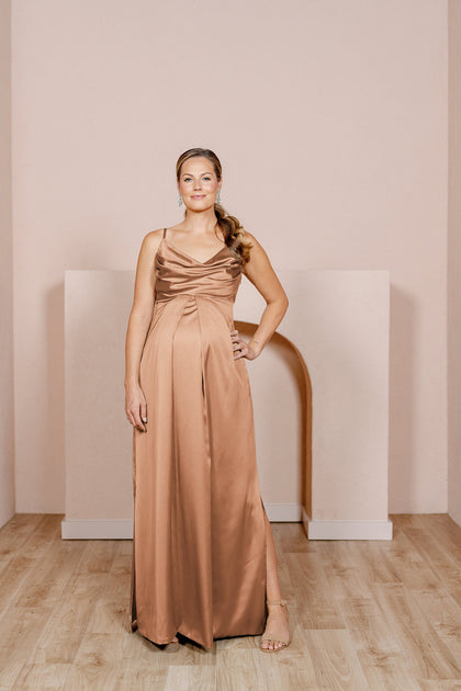 Model: Alex; Size: 14