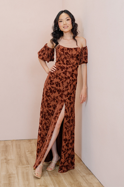 floral burnout velvet dress Hyacinth House Navy Odette Maxi Navy Burnout Velvet / M Size medium measures 53.25 from top to bottom Renay Floral Burnout Velvet Midi