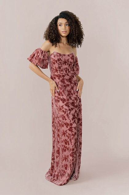 Model: Brinkley; Size: 4; Color: Dusty Rose. Bubble Sleeves sold separately.