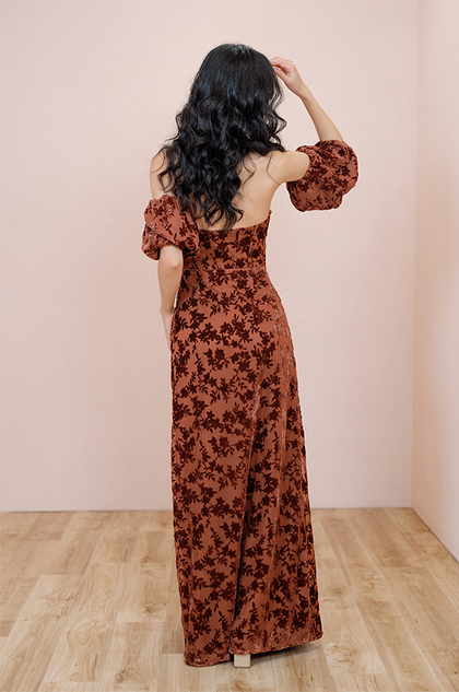 Model: Isabel; Size: 4; Color: Terracotta. Bubble Sleeves sold separately.