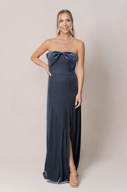 Model: Britt; Size: 4; Color: Indie Blue