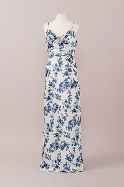 Color: Dusty Blue Bouquet