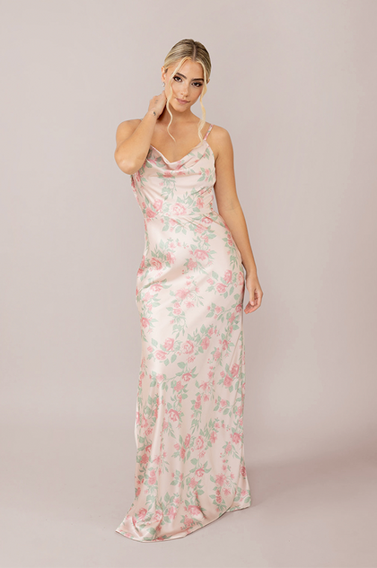 Model: Rylee; Size: 6; Color: Blushing Bride Bouquet