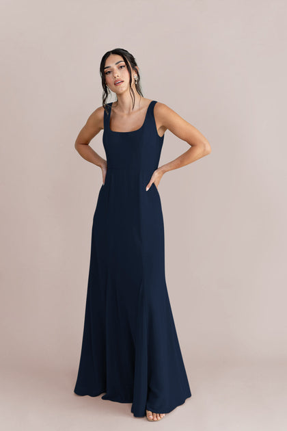 Model: Saije; Size: 4