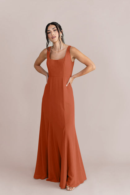 Model: Saije; Size: 4