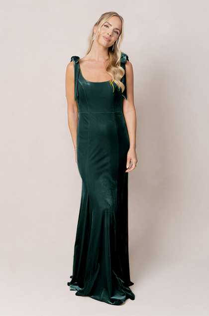 Model: Britt; Size: 4; Color: Classic Emerald