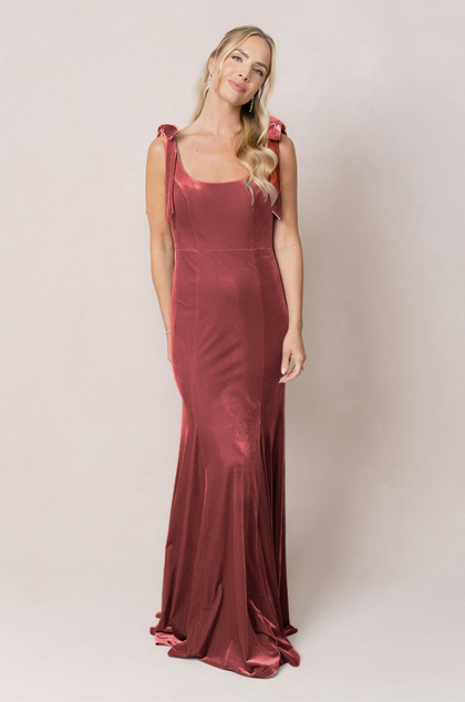 Model: Britt; Size: 4; Color: Dusty Rose
