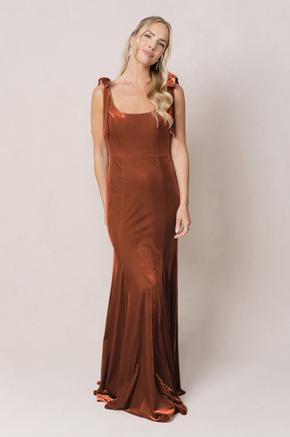 Model: Britt; Size: 4; Color: Rust