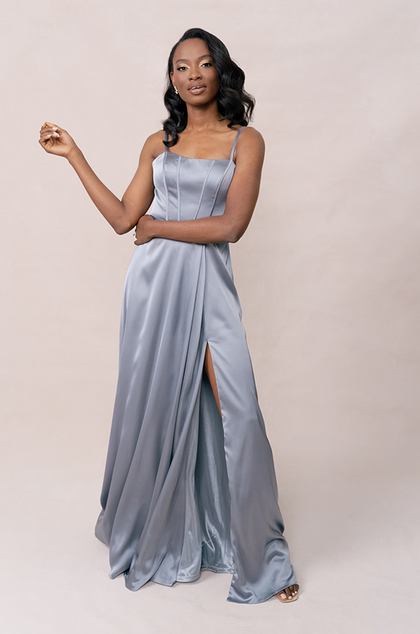 Model: April; Size: 4; Color: French Blue