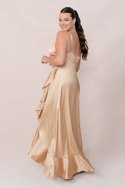 Model: Claire; Size: 18; Color: Honey Beige