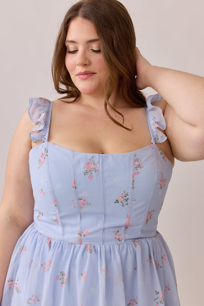 Model: Tegan; Size: 20; Color: Periwinkle Petit Rose