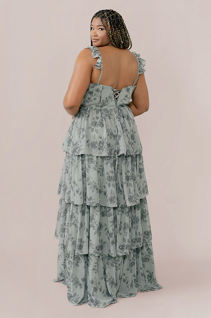 Model: Ashtyn; Size: 24 Tall; Color: Sage Bouquet