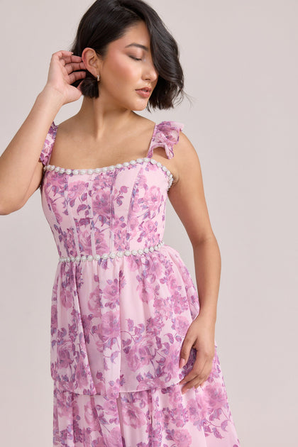 Model: Clarissa; Size: 6; Color: Perfect Pink Blossom