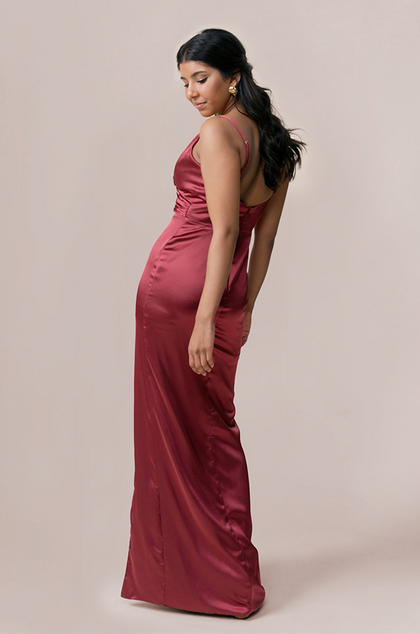 Model: Jacinth; Size: 4; Color: Berry
