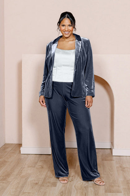 Model: Charisse; Size: 16
