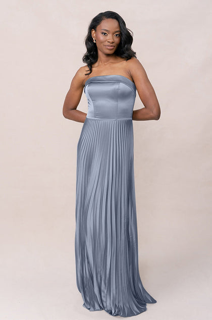Model: April; Size: 4; Color: French Blue