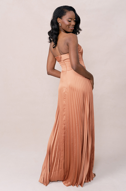Model: April; Size: 4; Color: Copper