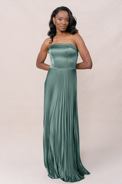 Model: April; Size: 4; Color: Rosemary