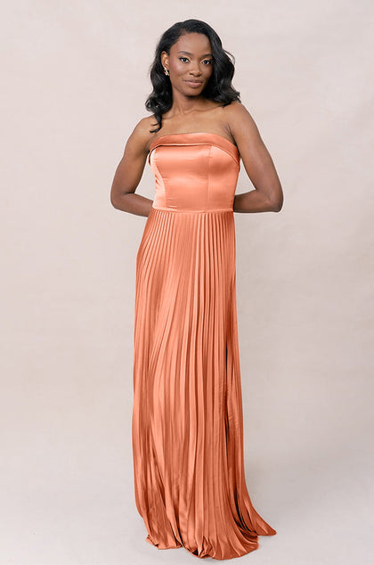 Model: April; Size: 4; Color: Tangerine