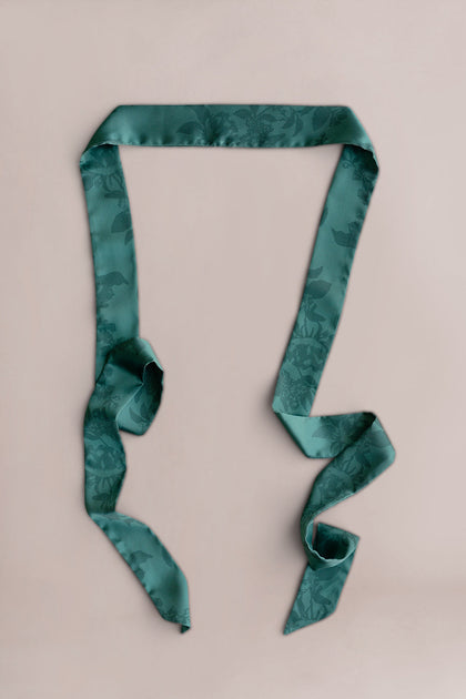 Color: Classic Emerald Bouquet