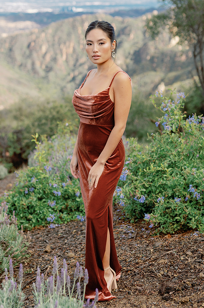 Model: Janet; Size: 4; Color: Terracotta