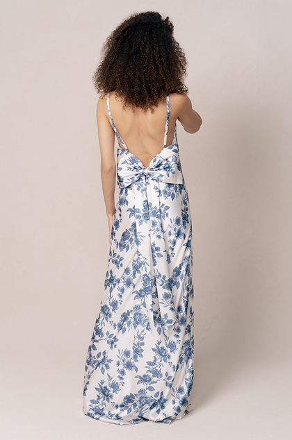 Model: Brinkley; Size: 4; Color: Dusty Blue Bouquet