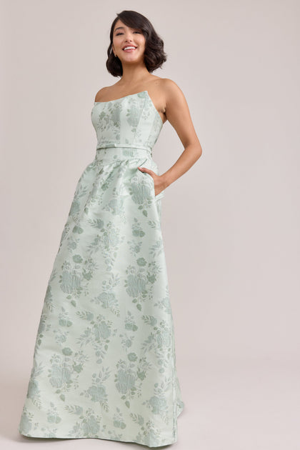 Model: Clarissa; Size: 6; Color: Sage