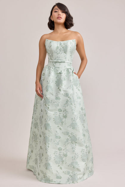 Model: Clarissa; Size: 6; Color: Sage
